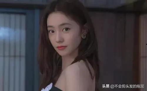 赵露思演的电视剧 明星大侦探第三季,赵露思演绎悬疑魅力